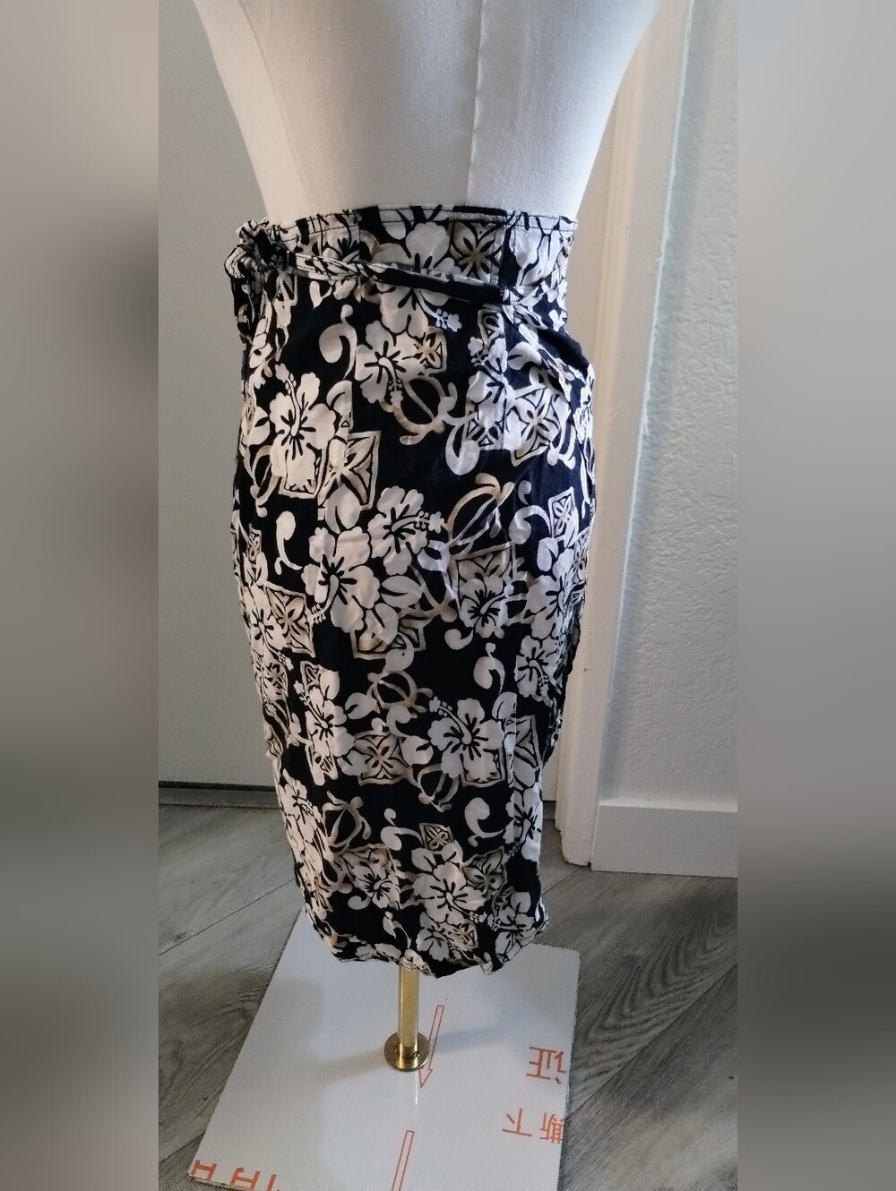 Black & White Wrap Around Floral Midi Skirt
